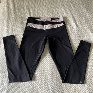 Lululemon Black Leggings - Size 6